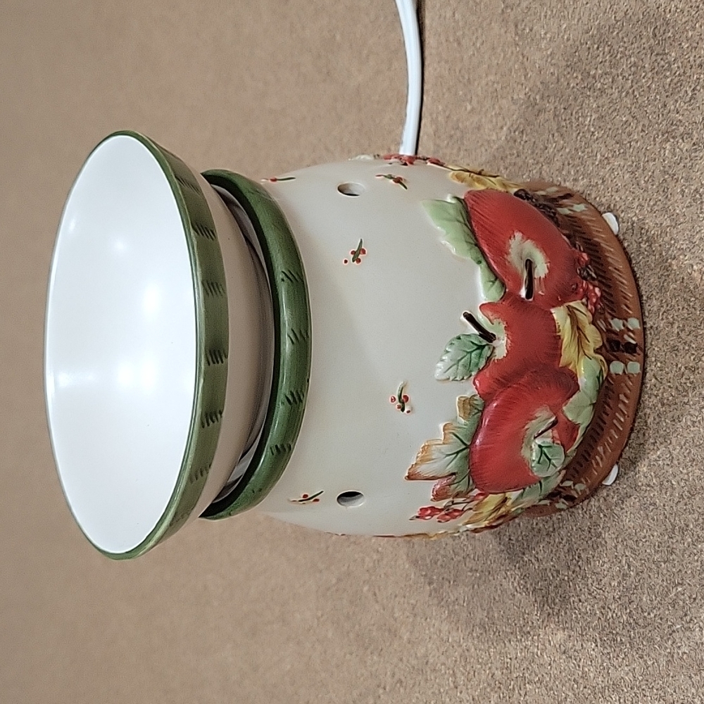 Yankee Candle Electric Tart Warmer!!!